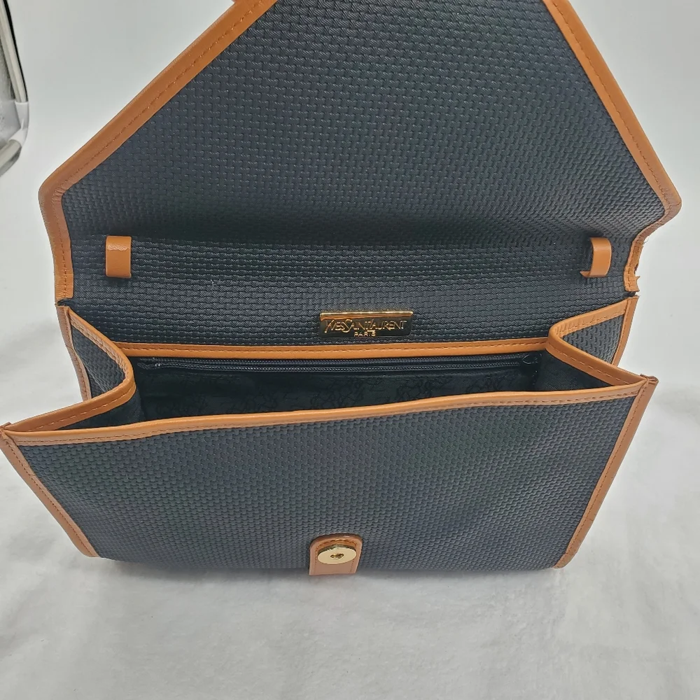 ☆☆ YSL Black and Tan Envelope Clutch with Logo - Picture 8 of 15